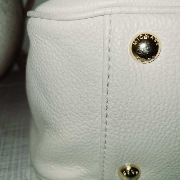 Handbag - Picture 4 of 5